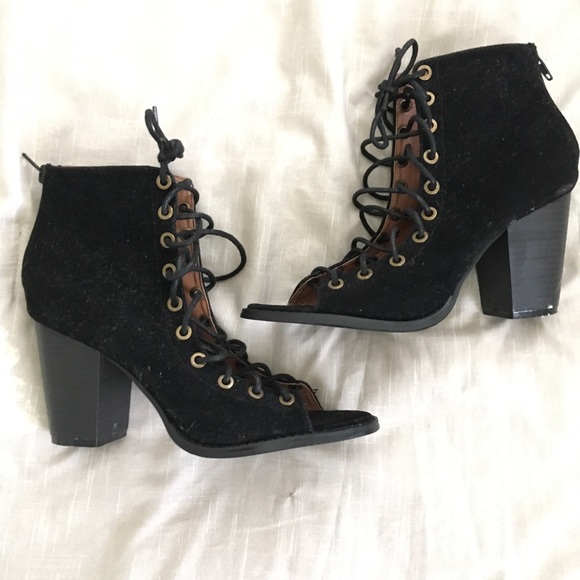 Shoes - Black lace up peep toes